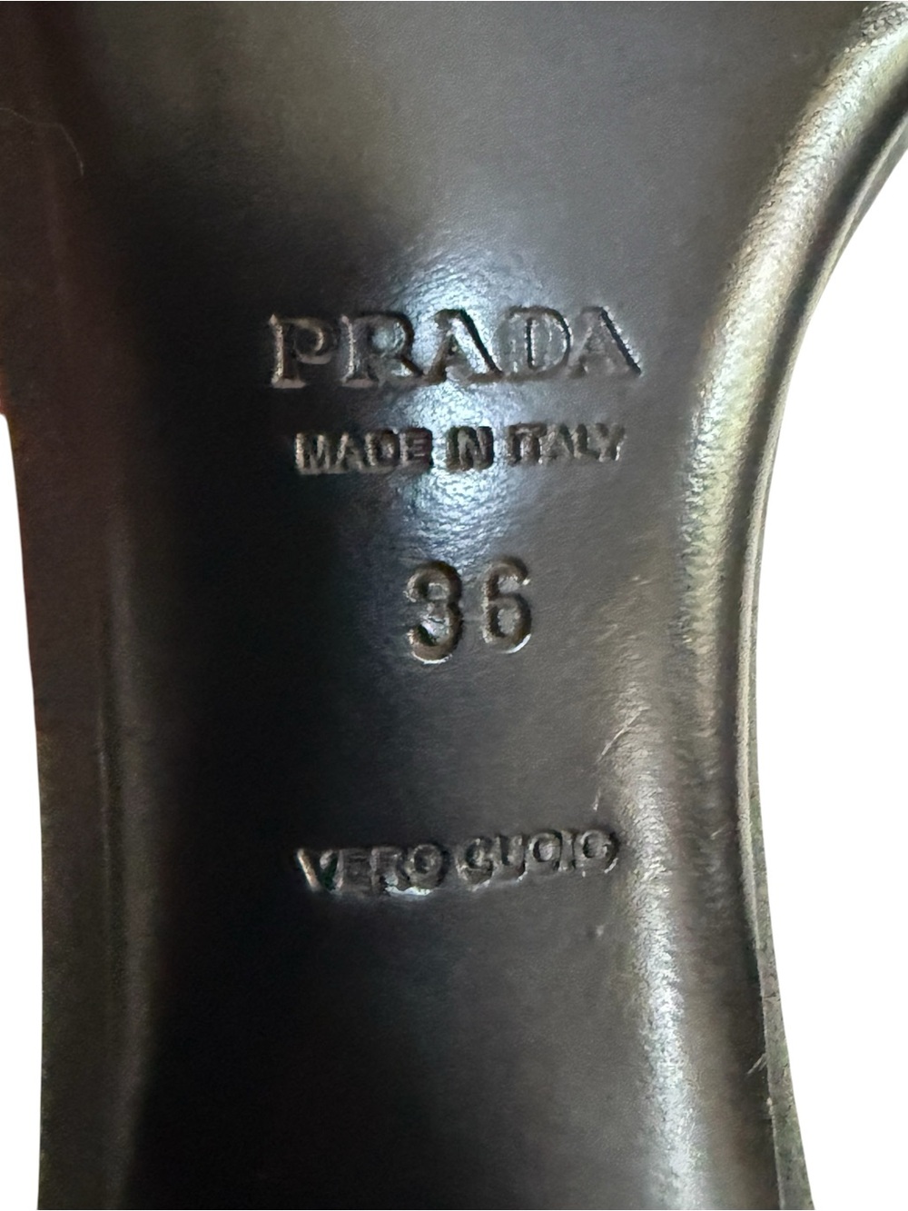 Authentic Vintage Prada Navy Blue Leather Mule Slides Wood Buckle! 36(EU) 6(US) - Picture 15 of 16
